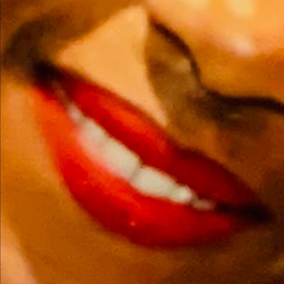 Meet your Posher, Dani - Picture 1 of 1